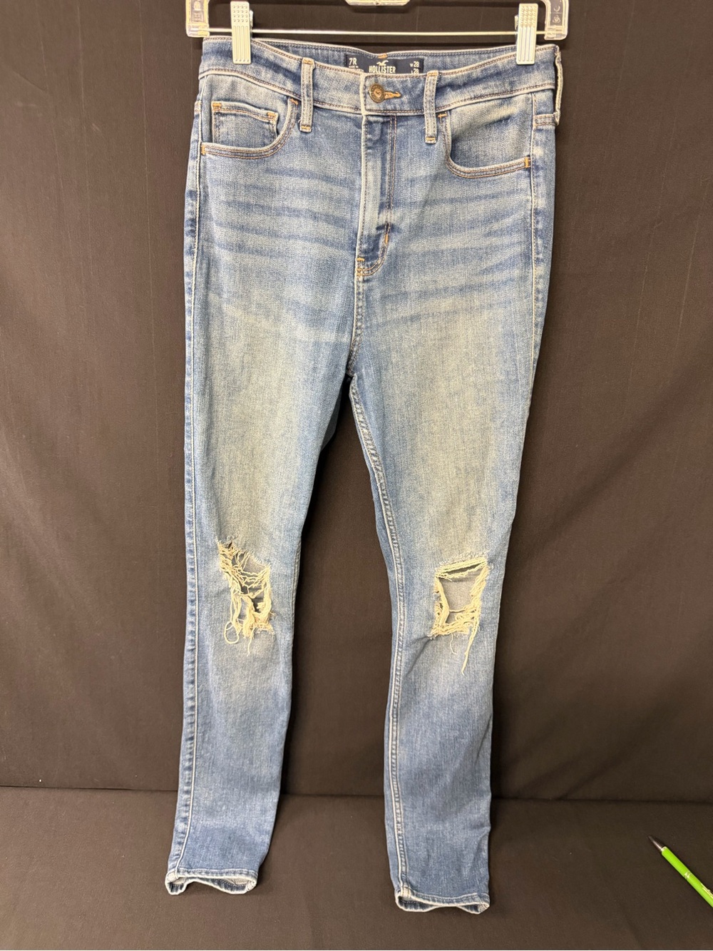 Hollister Ultra High Rise Super Skinny Jeans 7R W28 L28 Distressed Light Wash